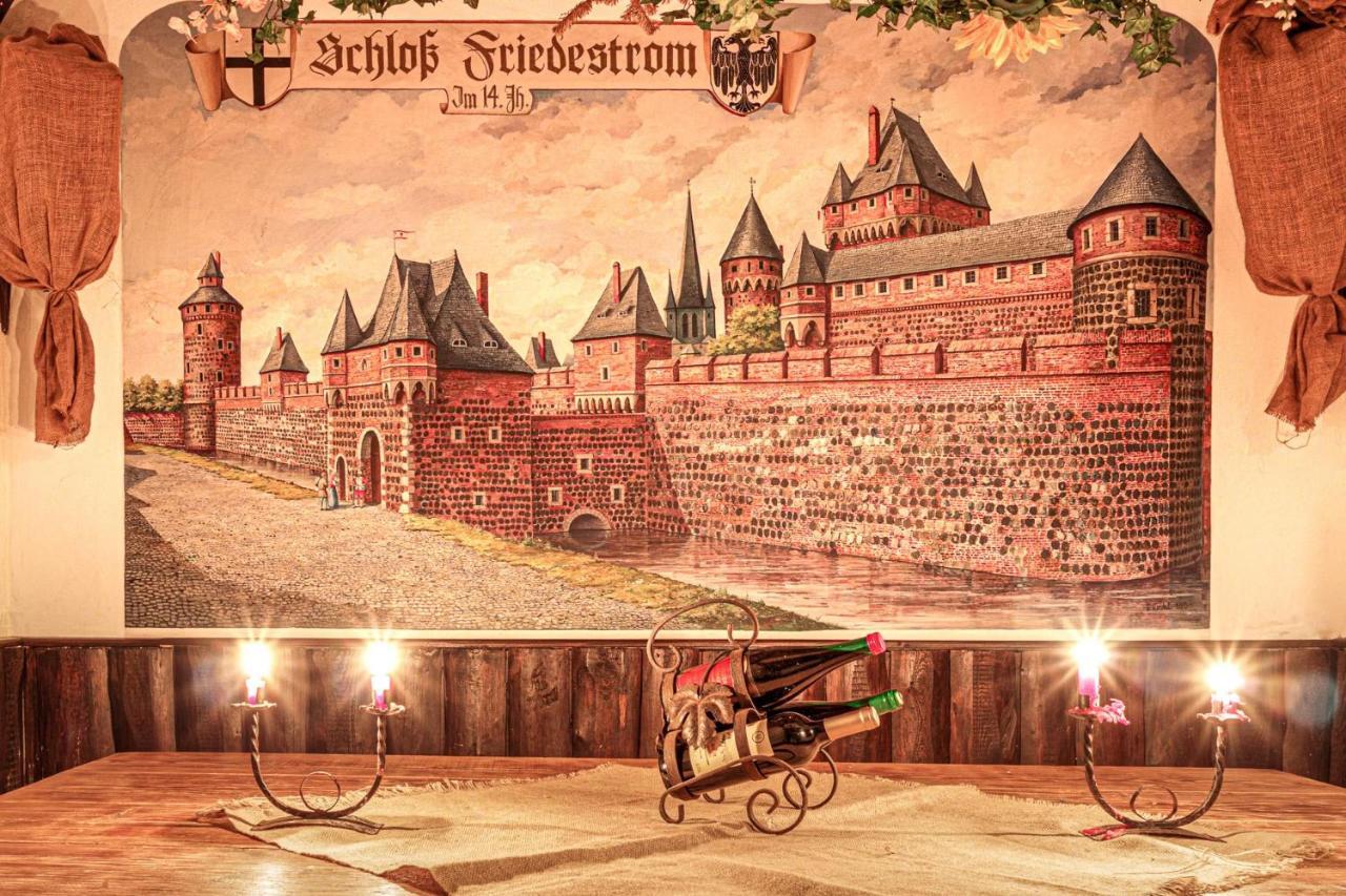 Schloss Destille Dormagen Eksteriør bilde